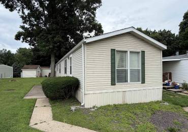 1515 LINCOLN Avenue, Springfield, Illinois, 2 Bedrooms Bedrooms, ,1 BathroomBathrooms,Manufactured In Park,For Sale,LINCOLN,RMACA1041093
