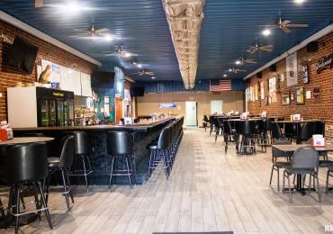 504 MAIN Street, Varna, Illinois, ,Commercial Sale,For Sale,MAIN,RMAPA1264236