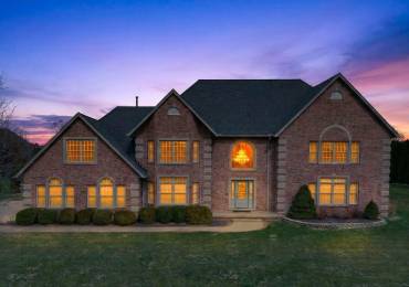 3113 SUMMERBEND Court, Peoria, Illinois, 4 Bedrooms Bedrooms, ,5 BathroomsBathrooms,Residential,For Sale,SUMMERBEND,RMAPA1264763