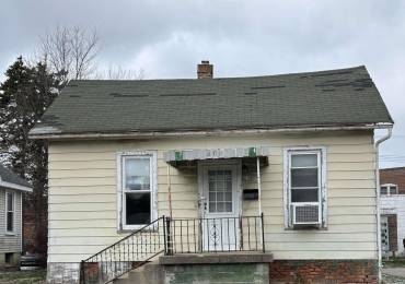 211 HAMILTON Street, Lincoln, Illinois, 2 Bedrooms Bedrooms, ,1 BathroomBathrooms,Residential,For Sale,HAMILTON,RMACA1042437