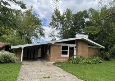 2219 GLENDALE Drive, Pekin, Illinois, 3 Bedrooms Bedrooms, ,1 BathroomBathrooms,Residential Lease,For Rent,GLENDALE,RMAPA1263089