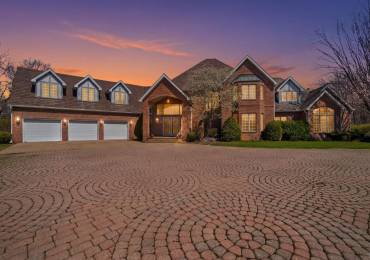 320 Eastfield Drive, East Peoria, Illinois, 4 Bedrooms Bedrooms, ,4 BathroomsBathrooms,Residential,For Sale,Eastfield,RMAPA1265404