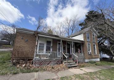 621 9th Street, Petersburg, Illinois, 4 Bedrooms Bedrooms, ,1 BathroomBathrooms,Residential,For Sale,9th,RMACA1042991