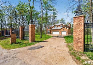 49 WESTWOOD Lane, Springfield, Illinois, 5 Bedrooms Bedrooms, ,4 BathroomsBathrooms,Residential,For Sale,WESTWOOD,RMACA1043169