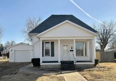 114 ROWE Street, Roodhouse, Illinois, 2 Bedrooms Bedrooms, ,1 BathroomBathrooms,Residential,For Sale,ROWE,RMACA1043183