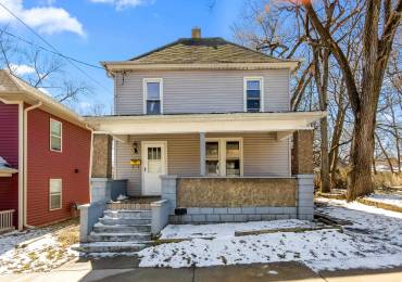 908 BEHRENDS Avenue, Peoria, Illinois, 3 Bedrooms Bedrooms, ,1 BathroomBathrooms,Residential,For Sale,BEHRENDS,RMAPA1264964