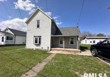 825 OLD LOCUST Street, Canton, Illinois, 3 Bedrooms Bedrooms, ,1 BathroomBathrooms,Residential,For Sale,OLD LOCUST,RMAPA1265951