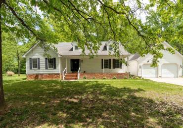 200 Quail Run Drive, Carterville, Illinois, 5 Bedrooms Bedrooms, ,2 BathroomsBathrooms,Residential,For Sale,Quail Run,RMAPA1265965