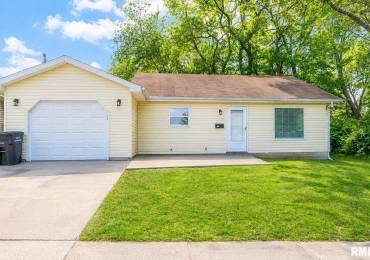 500 1/2 DAVIS Drive, Carbondale, Illinois, 2 Bedrooms Bedrooms, ,1 BathroomBathrooms,Residential,For Sale,DAVIS,RMAPA1265973