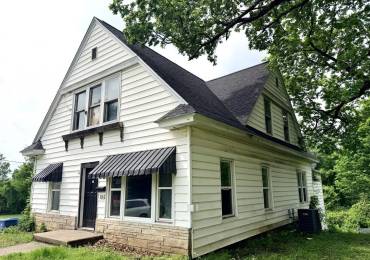 105 SPRING Street, Anna, Illinois, 5 Bedrooms Bedrooms, ,3 BathroomsBathrooms,Residential,For Sale,SPRING,RMAPA1266013