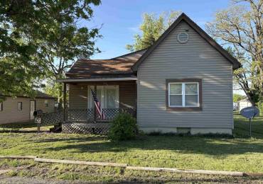 846 RAILROAD Street, Jacksonville, Illinois, 1 Bedroom Bedrooms, ,Residential,For Sale,RAILROAD,RMACA1043333
