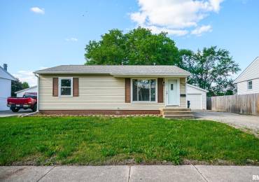 1836 COLUMBUS Drive, Pekin, Illinois, 3 Bedrooms Bedrooms, ,1 BathroomBathrooms,Residential,For Sale,COLUMBUS,RMAPA1266067