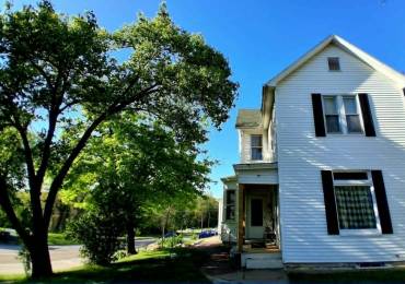 301 CHERRY Street, Quincy, Illinois, 4 Bedrooms Bedrooms, ,1 BathroomBathrooms,Residential,For Sale,CHERRY,RMACA1043402