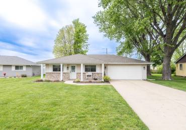 3819 PARAMOUNT Road, Bartonville, Illinois, 3 Bedrooms Bedrooms, ,2 BathroomsBathrooms,Residential,For Sale,PARAMOUNT,RMAPA1266136