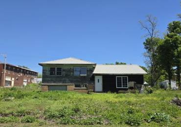 102 GROVE Street, Middletown, Illinois, 1 Bedroom Bedrooms, ,Residential,For Sale,GROVE,RMACA1043763