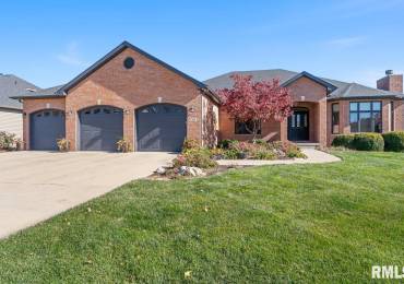 204 Grindstone Road, Chatham, Illinois, 4 Bedrooms Bedrooms, ,3 BathroomsBathrooms,Residential,For Sale,Grindstone,RMACA1040415