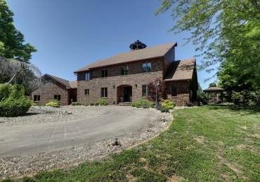 3939 Musholt Strasse Lane, Quincy, Illinois, 5 Bedrooms Bedrooms, ,3 BathroomsBathrooms,Residential,For Sale,Musholt Strasse,RMACA1043806