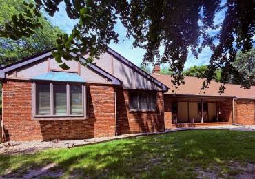 4856 OAK HILL Road, Rochester, Illinois, 4 Bedrooms Bedrooms, ,3 BathroomsBathrooms,Residential,For Sale,OAK HILL,RMACA1044011