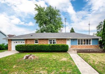 208 NILES Street, Metamora, Illinois, 3 Bedrooms Bedrooms, ,2 BathroomsBathrooms,Residential,For Sale,NILES,RMAPA1267093