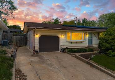 1917 DAYTONA Drive, Peoria, Illinois, 4 Bedrooms Bedrooms, ,2 BathroomsBathrooms,Residential,For Sale,DAYTONA,RMAPA1266075
