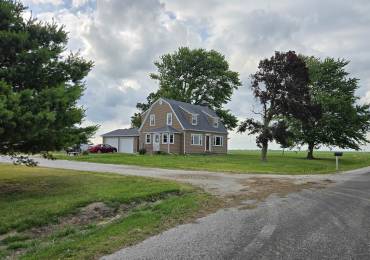 178 10TH Street, Roseville, Illinois, 5 Bedrooms Bedrooms, ,1 BathroomBathrooms,Residential,For Sale,10TH,RMAPA1267199
