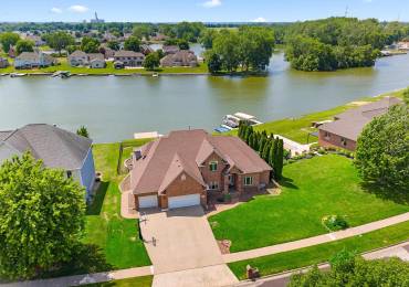 2035 EL CAMINO Drive, Pekin, Illinois, 5 Bedrooms Bedrooms, ,3 BathroomsBathrooms,Residential,For Sale,EL CAMINO,RMAPA1267031