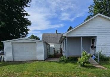 906 6TH Avenue, Canton, Illinois, 2 Bedrooms Bedrooms, ,1 BathroomBathrooms,Residential,For Sale,6TH,RMAPA1267324