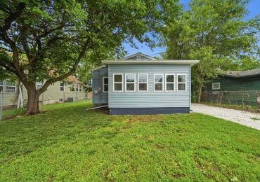 3203 AUGUSTANA Avenue, Peoria, Illinois, 2 Bedrooms Bedrooms, ,1 BathroomBathrooms,Residential,For Sale,AUGUSTANA,RMAPA1267391