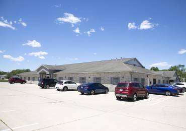 2055 Iles Avenue, Springfield, Illinois, ,Commercial Lease,For Rent,Iles,RMACA1044416