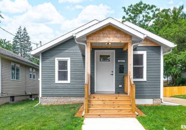 4435 CONSTANTINE Avenue, Peoria Heights, Illinois, 3 Bedrooms Bedrooms, ,2 BathroomsBathrooms,Residential,For Sale,CONSTANTINE,RMAPA1267401