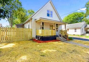 320 WALNUT Street, Pekin, Illinois, 3 Bedrooms Bedrooms, ,1 BathroomBathrooms,Residential,For Sale,WALNUT,RMAPA1267499