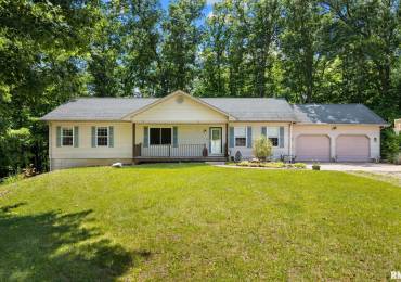660 PLEASANT HILL Road, East Peoria, Illinois, 3 Bedrooms Bedrooms, ,2 BathroomsBathrooms,Residential,For Sale,PLEASANT HILL,RMAPA1267217