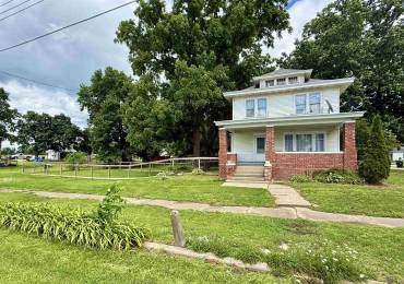 121 MAIN Street, Maquon, Illinois, 3 Bedrooms Bedrooms, ,2 BathroomsBathrooms,Residential,For Sale,MAIN,RMACA1044568