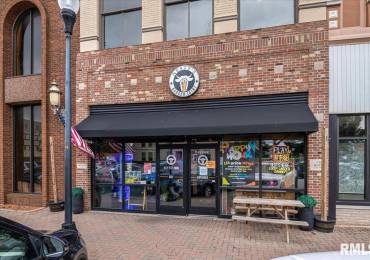 114 MARKET Street, Taylorville, Illinois, ,Commercial Sale,For Sale,MARKET,RMACA1044577