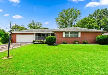 820 TETON Drive, Peoria, Illinois, ,Residential Income,For Sale,TETON,RMAPA1268116