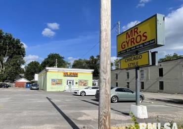 2126 MACARTHUR Boulevard, Springfield, Illinois, ,Commercial Sale,For Sale,MACARTHUR,RMACA1044918