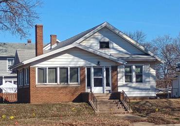 1001 BROADWAY Street, Pekin, Illinois, 3 Bedrooms Bedrooms, ,1 BathroomBathrooms,Residential,For Sale,BROADWAY,RMAPA1266257