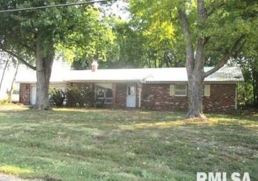 521 WEST Avenue, Mason City, Illinois, 3 Bedrooms Bedrooms, ,2 BathroomsBathrooms,Residential,For Sale,WEST,RMAPA1262429