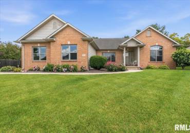 2220 LAUREL Street, Springfield, Illinois, 4 Bedrooms Bedrooms, ,3 BathroomsBathrooms,Residential,For Sale,LAUREL,RMACA1044949