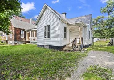 1164 3RD Street, Springfield, Illinois, 2 Bedrooms Bedrooms, ,1 BathroomBathrooms,Residential,For Sale,3RD,RMACA1045079