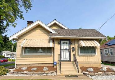 2630 UNIVERSITY Street, Peoria, Illinois, 3 Bedrooms Bedrooms, ,2 BathroomsBathrooms,Residential,For Sale,UNIVERSITY,RMAPA1268355
