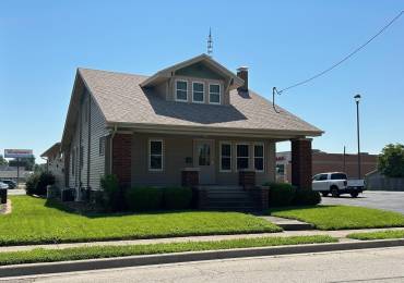 328 CLAY Street, Taylorville, Illinois, 4 Bedrooms Bedrooms, ,2 BathroomsBathrooms,Residential,For Sale,CLAY,RMACA1045143