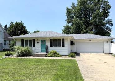 615 DEPOT Street, Altona, Illinois, 2 Bedrooms Bedrooms, ,1 BathroomBathrooms,Residential,For Sale,DEPOT,RMACA1045149