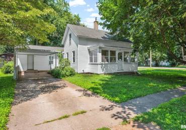 202 LOGAN Street, Mason City, Illinois, 3 Bedrooms Bedrooms, ,1 BathroomBathrooms,Residential,For Sale,LOGAN,RMACA1045154