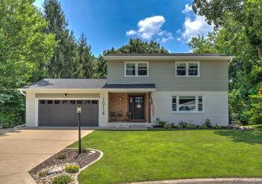 1914 SUNNYVIEW Drive, Peoria, Illinois, 3 Bedrooms Bedrooms, ,2 BathroomsBathrooms,Residential,For Sale,SUNNYVIEW,RMAPA1268379