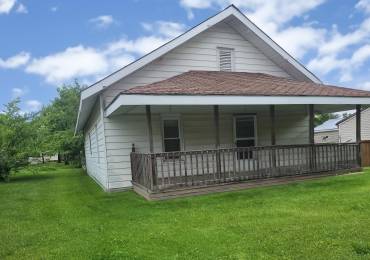 805 FOSTER Street, Newton, Illinois, 3 Bedrooms Bedrooms, ,1 BathroomBathrooms,Residential,For Sale,FOSTER,RMACA1030537