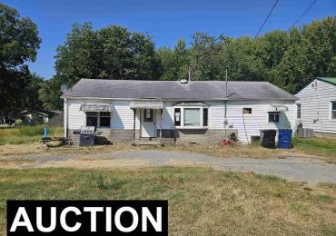 702 DIVISION Street, Norris City, Illinois, 2 Bedrooms Bedrooms, ,2 BathroomsBathrooms,Residential,For Sale,DIVISION,RMAEB455068