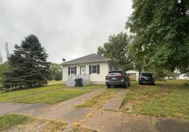 21790 BENTON Street, Thompsonville, Illinois, 3 Bedrooms Bedrooms, ,1 BathroomBathrooms,Residential,For Sale,BENTON,RMAEB455115