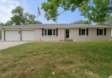 608 MAGNOLIA Street, Elmwood, Illinois, 3 Bedrooms Bedrooms, ,2 BathroomsBathrooms,Residential,For Sale,MAGNOLIA,RMAPA1252750