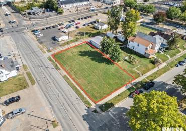 702 8TH Street, Springfield, Illinois, ,Commercial Sale,For Sale,8TH,RMACA1031943